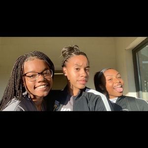 Meet your Posher, Ianah